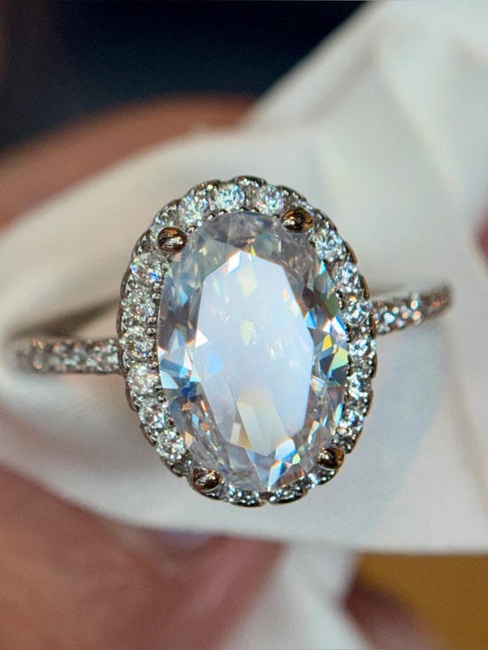 Jewelry - New 4.0Ct Oval Cut Cubic Zirconia Stones  Halo Accents Solitaire Ring in 7